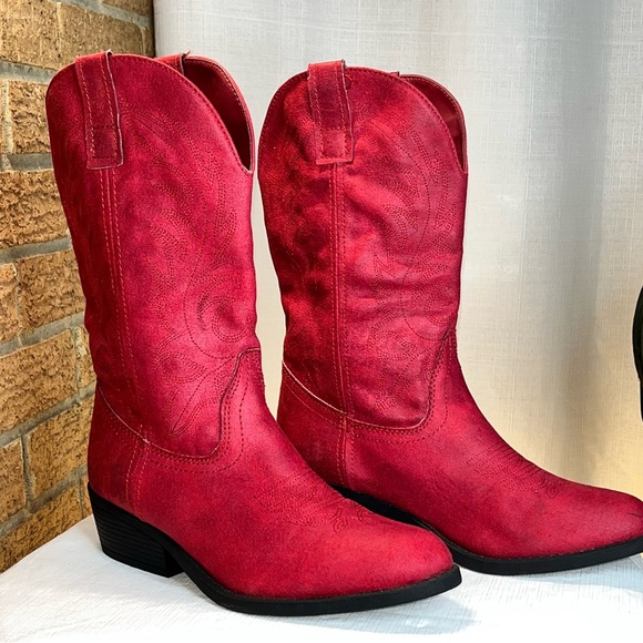 Rampage Shoes - RAMPAGE red western cowgirl boots - 7.5